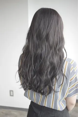 ロング カラー 🌈ディレクター🌈 徳松優希のヘアスタイル