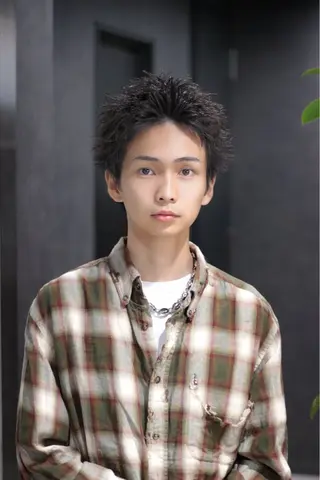 ショート カラー パーマ ヘアアレンジ メンズ スパイキー/フェザー /波巻き/かいとのヘアスタイル