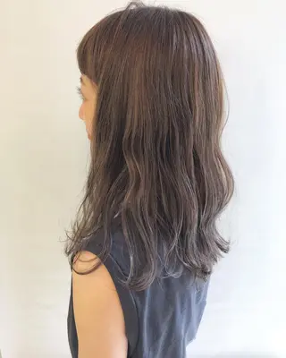 ミディアム カラー 齋藤 咲のヘアスタイル
