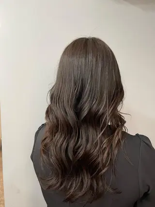 ロング カラー 二ヶ月綺麗が続く デザイン/星野六三四のヘアスタイル
