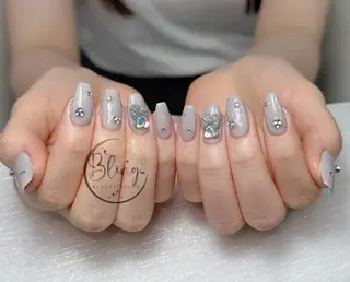 セミロング Bling Salonのネイルデザイン