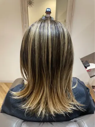 ミディアム 髪質改善 スペシャリストのヘアスタイル