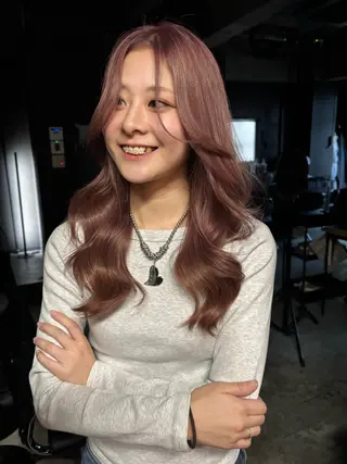 ロング カラー 💛Rio/池袋/ ベージュカラーのヘアスタイル