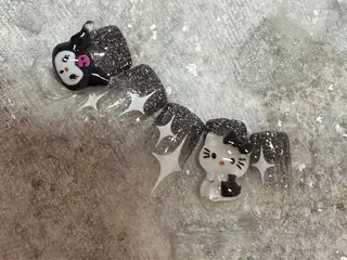 ネイル 黒須莉奈 IRYのネイルデザイン