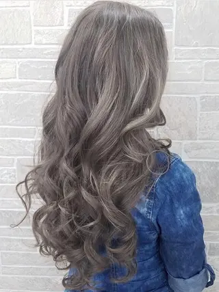 ロング カラー ヘアアレンジ Device ディバイスのヘアスタイル