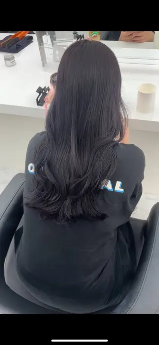 ロング 韓国ヘア/ブリーチ無 しWカラー/オリーブのヘアスタイル