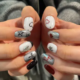 ネイル AMRITA omotesando所属・艶ｶﾗｰ･:*個性派 ﾈｲﾙ🦋mire-のネイルデザイン