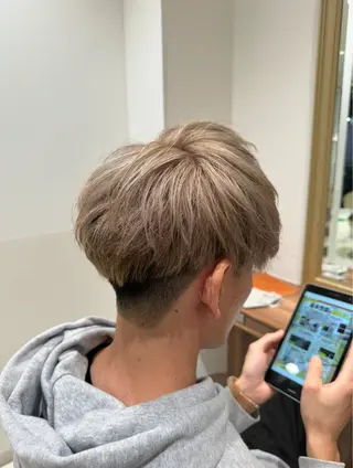 カラー メンズ メンズパーマ/髪質改 善/ダメージケアのヘアスタイル