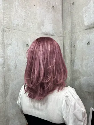 セミロング カラー ブリーチカラー/ 寺口佳希のヘアスタイル