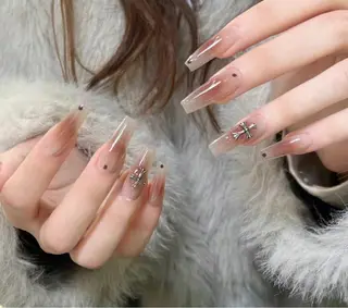 ネイル D-BEAUTY Nailsalonのネイルデザイン