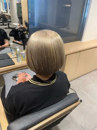 ショート カラー Le'a所属・渋谷/フェード/ 國分 翔のヘアスタイル