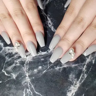 ミディアム ネイル クロキ 。のネイルデザイン