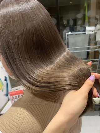 ロング カラー 近藤千翔🩵 髪質改善Periodのエステ・リラクイメージ