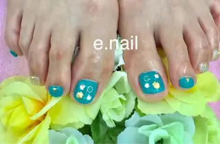 ネイル e.nail所属・和賀井 恵理のネイルデザイン