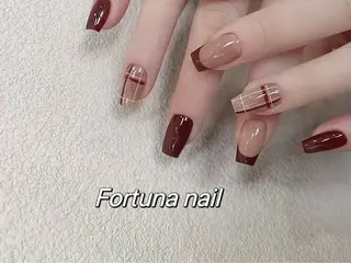 ネイル Nail •Head スパFortunaのネイルデザイン