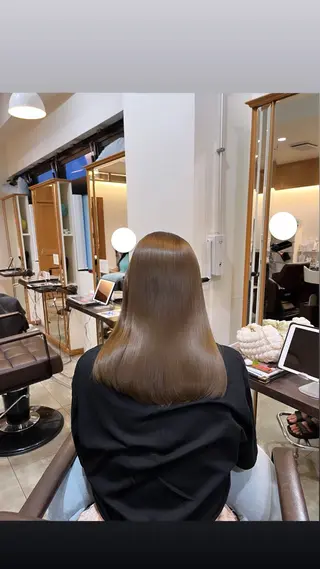 セミロング カラー mai @ma_____iiのヘアスタイル