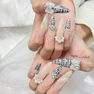 ネイル MoON...❤︎ MeGuのネイルデザイン