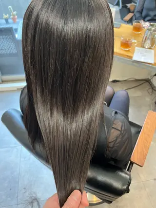 セミロング OFF YUYAのヘアスタイル