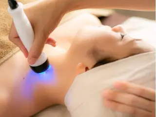 Ema salon satomiのネイルデザイン