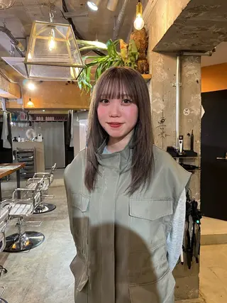 セミロング カラー kawahara cocoroのヘアスタイル