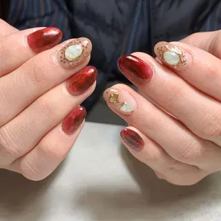 ネイル atelier　FIORITURA所属・FIORITURA aiのネイルデザイン