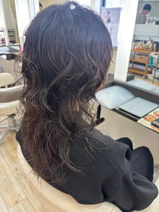 ロング パーマ ルプラボウ 石黒よう子のヘアスタイル