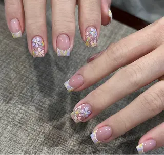 ネイル U +のネイルデザイン