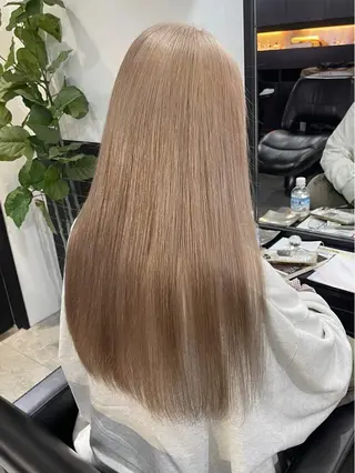 セミロング due hair 京都駅前店 MILBON オージュア認定サロン【デューヘアー】所属・ハイトーンブリーチ 土坂　由志【京都】のヘアスタイル