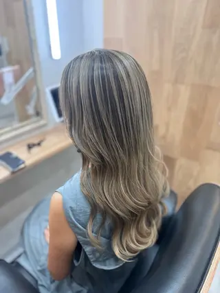 ロング カラー 多賀 順平のヘアスタイル