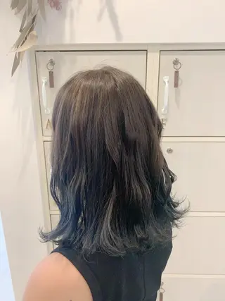 カラー cher. 新井瑞希のヘアスタイル