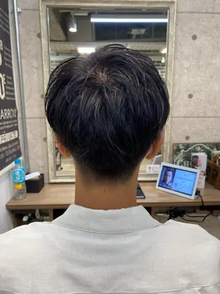 カラー メンズ 林 美佑のヘアスタイル