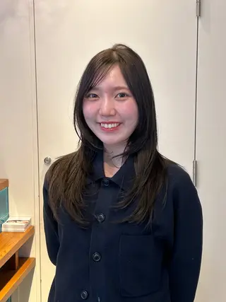 セミロング カラー ナチュラル大人っぽい スタイル　MAORIのヘアスタイル