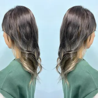 ロング 艶カラー🩵💛 NANAのヘアスタイル