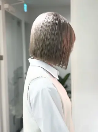 ショート カラー 顔周りカット/ボブ/ ツヤ髪/coconaのヘアスタイル