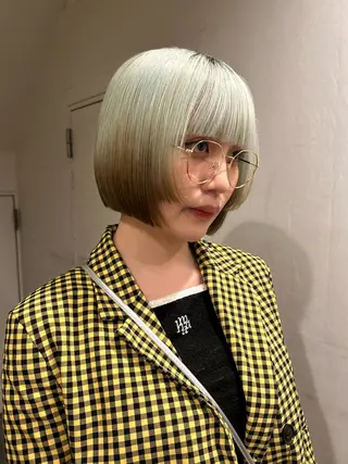 ショート hen所属・心斎橋/レイヤー/ ブリーチ/モエのヘアスタイル