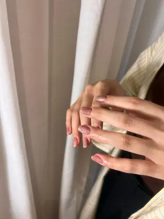 ミディアム ネイル each所属・𝐞𝐚𝐜𝐡 nanami🩰のネイルデザイン