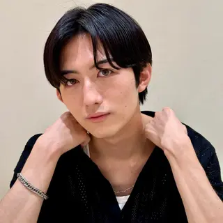 ショート excia渋谷所属・曲がる縮毛矯正 センターパート/翼のヘアスタイル