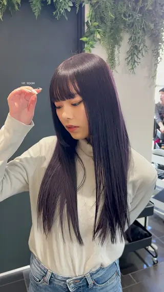 セミロング i.osaka所属・たつ/レイヤーカット 顔周り/髪質改善のヘアスタイル