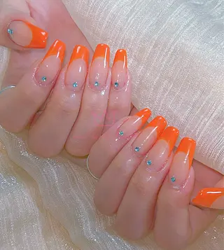 ネイル ネイルサロンエクラ 🫧Shizukaのネイルデザイン