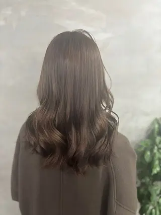 ロング ✨ブリーチなし透明感 ✨カラー💍Yuriのヘアスタイル