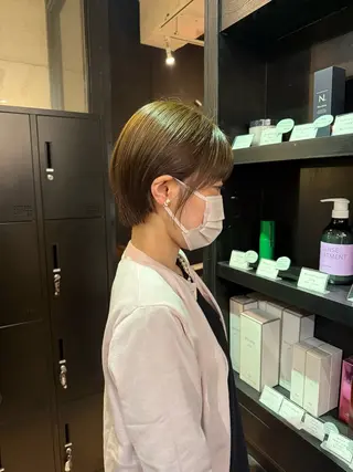 ショート shiomi H辻田 杏梨のヘアスタイル