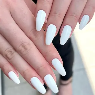 ネイル BEAUTY LINE湘南台所属・菊池 美鈴のネイルデザイン