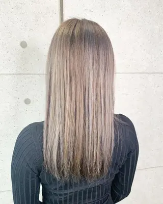 セミロング カラー 福森 みずきのヘアスタイル