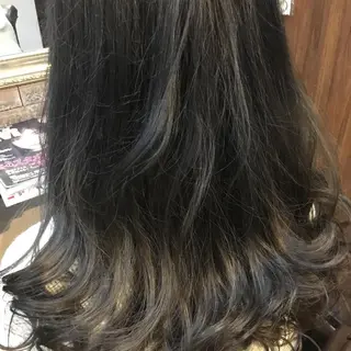 ロング カラー HairDesign Azurのヘアスタイル