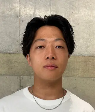 メンズ 柔らかいオリーブ🍃 カラーNatsumiのヘアスタイル