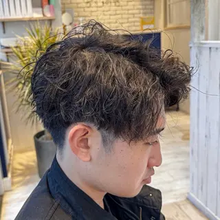 ショート パーマ メンズ 吉田 新平のヘアスタイル