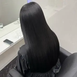 セミロング カラー ケアブリーチ/ 髪質改善/上質艶髪のヘアスタイル