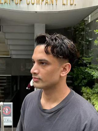 パーマ メンズ 豊崎 佑輔のヘアスタイル