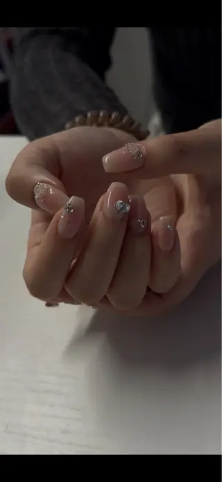 ネイル Sarina ⋆⭒˚ mavieのネイルデザイン