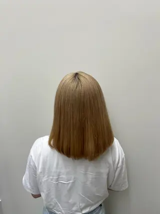 セミロング カラー 愛 斗のヘアスタイル